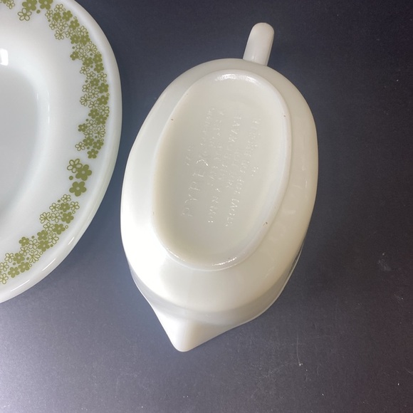 Pyrex Spring Blossom Gravy Boat With Underplate - Picture 9 of 10